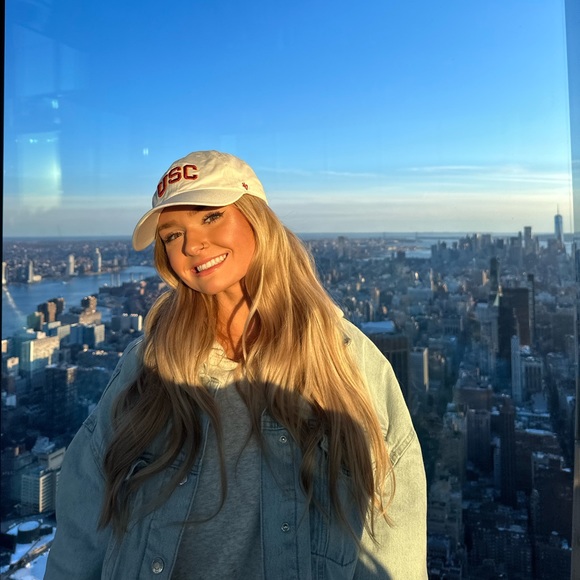 Meet your Posher, Lily - Picture 1 of 8